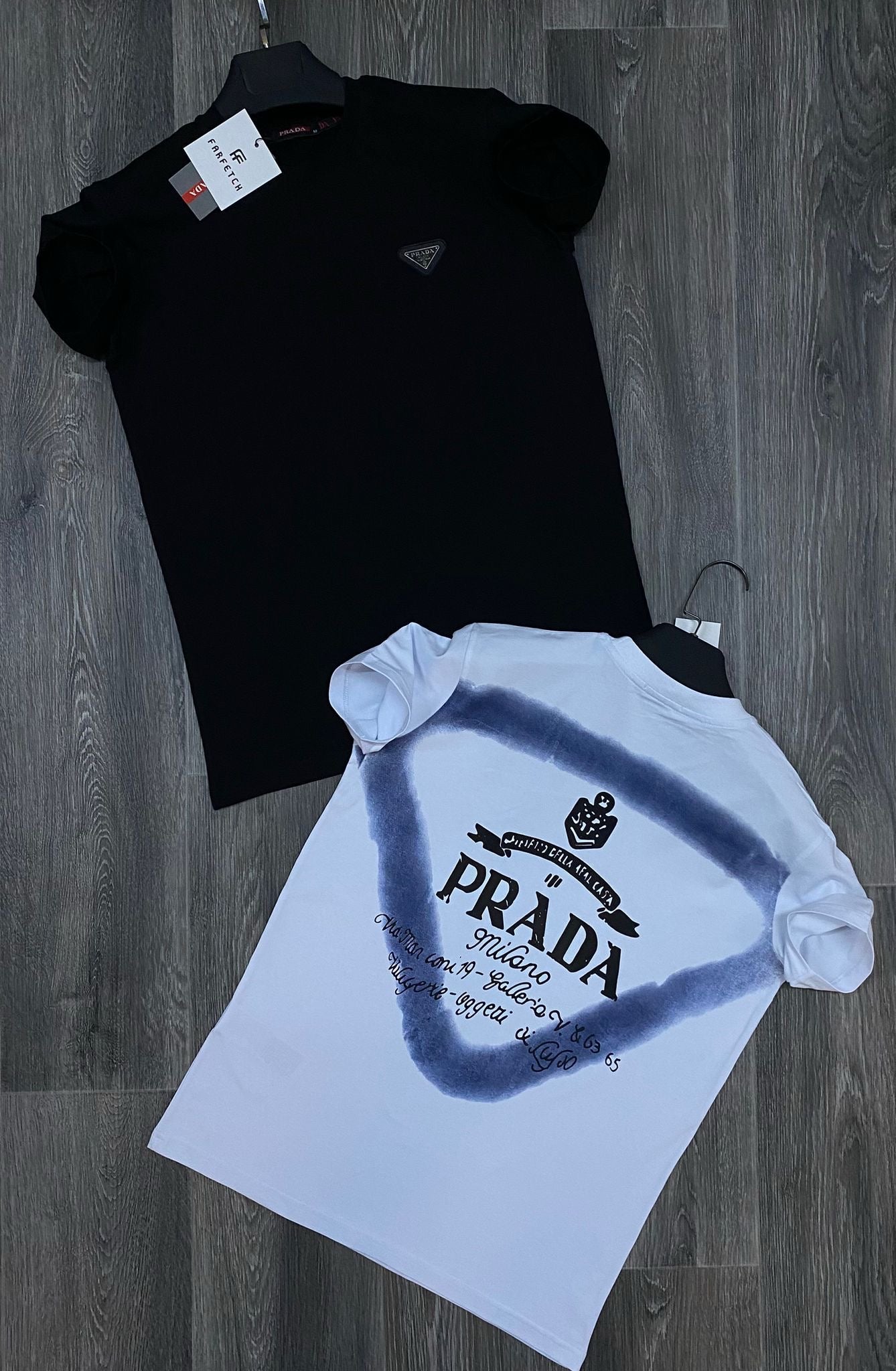 Camiseta Prada