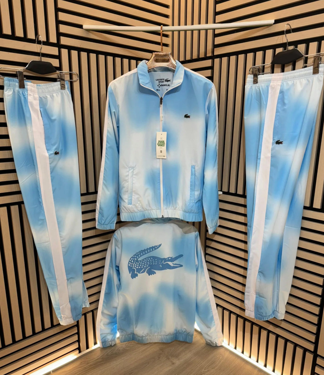 Chándal Lacoste blanco y azul