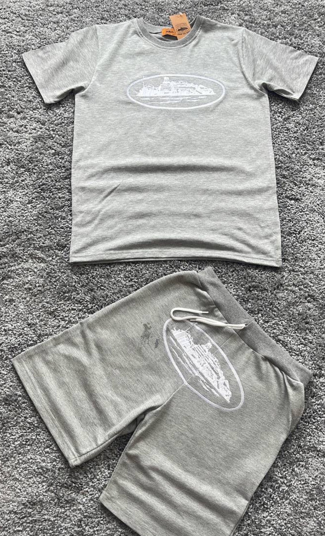 Conjunto Corteiz gris