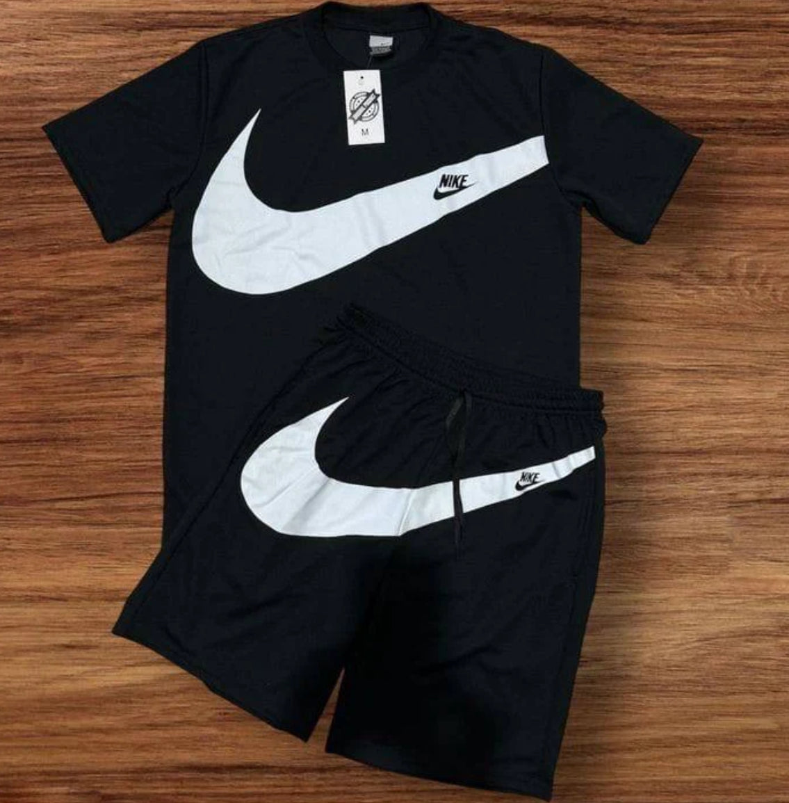 Conjunto Nike negro